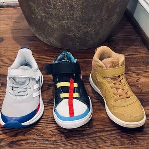 Nike and Adidas Big Kids’ 1-1.5 Boys Sneaker Bundle (Pre-Loved)